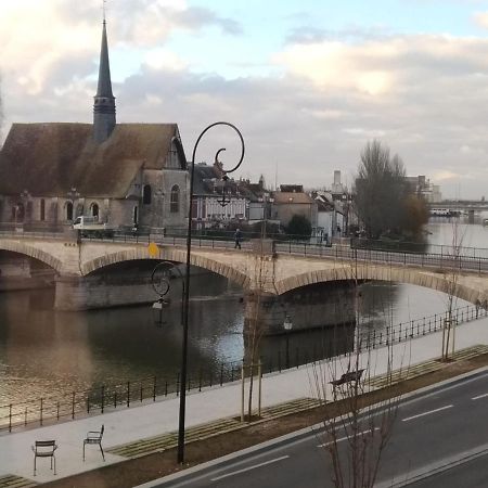 Chambre Privee Dans Maison Centre-Ville Sens Petit-Dejeuner Compris Eksteriør bilde