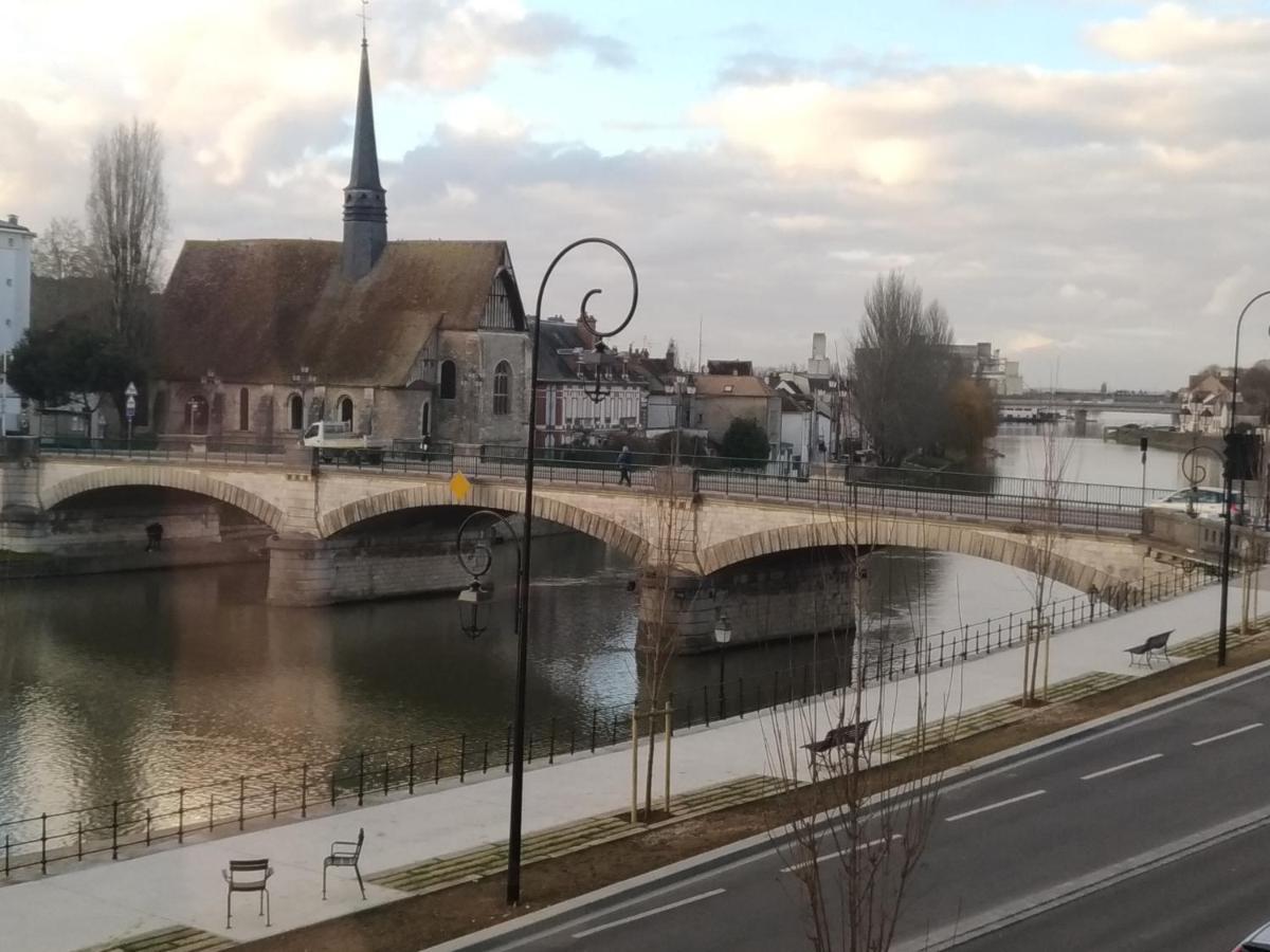 Chambre Privee Dans Maison Centre-Ville Sens Petit-Dejeuner Compris Eksteriør bilde